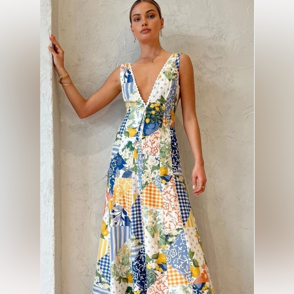 Commense Long Dress 
Size Small